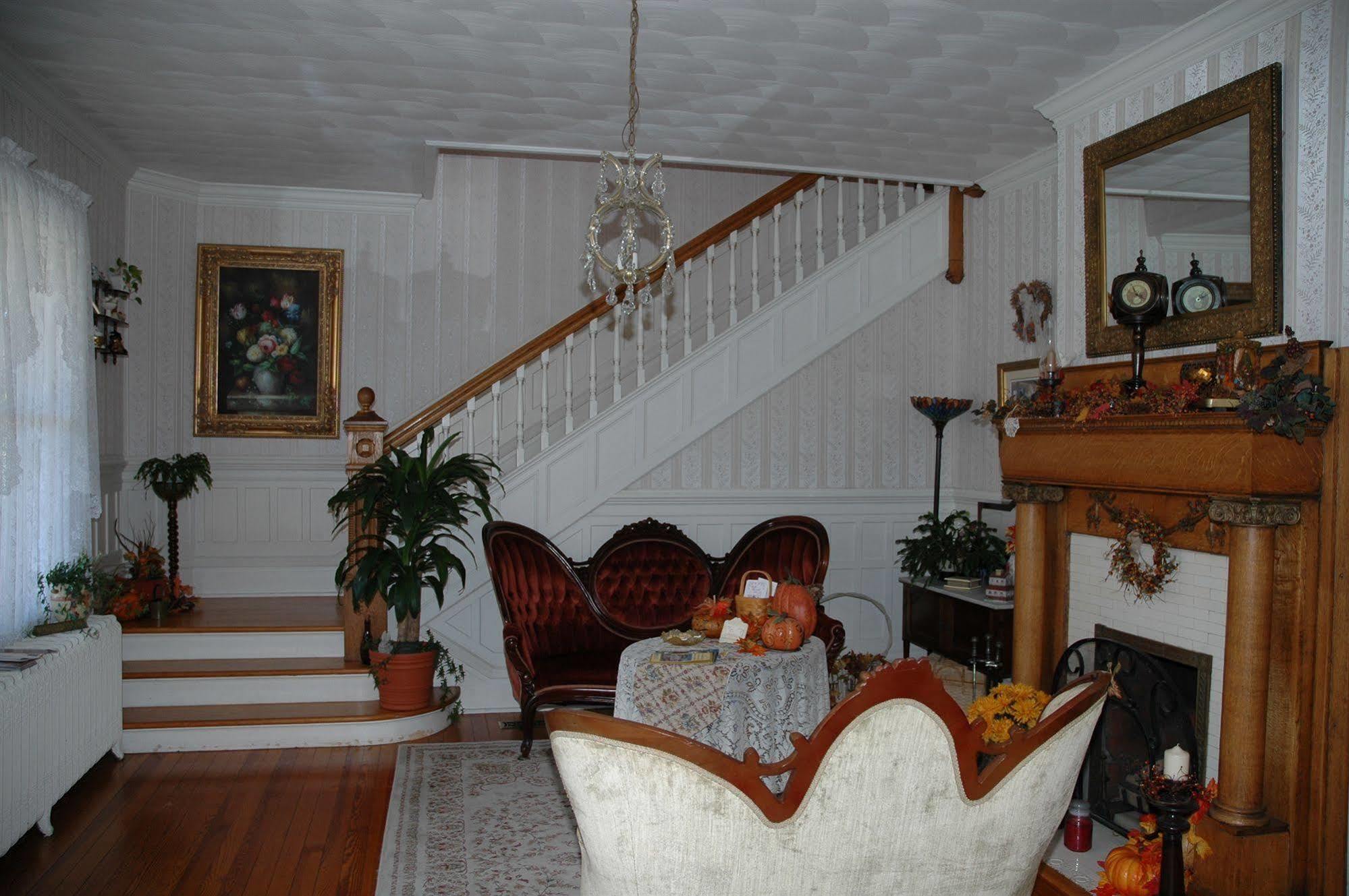 BELLE HEARTH BED AND BREAKFAST ::: WAYNESBORO, VA ::: COMPARE HOTEL RATES